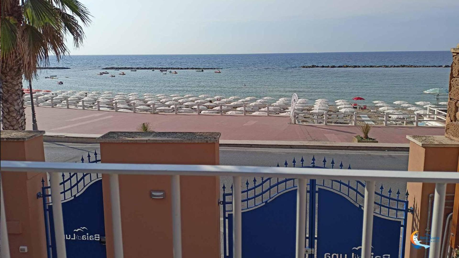 Baia Di Luna Santa Marinella Bagian luar foto